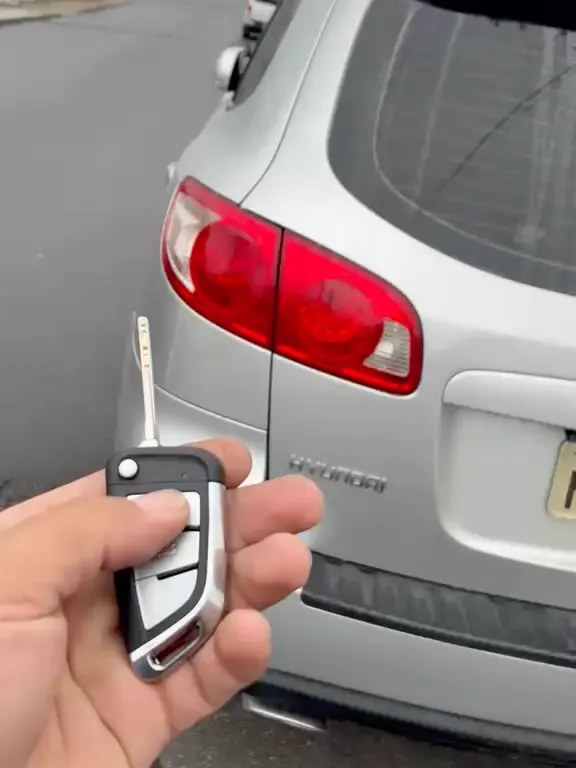 Confecção de chave canivete Hyundai Santa Fé em Joinville
